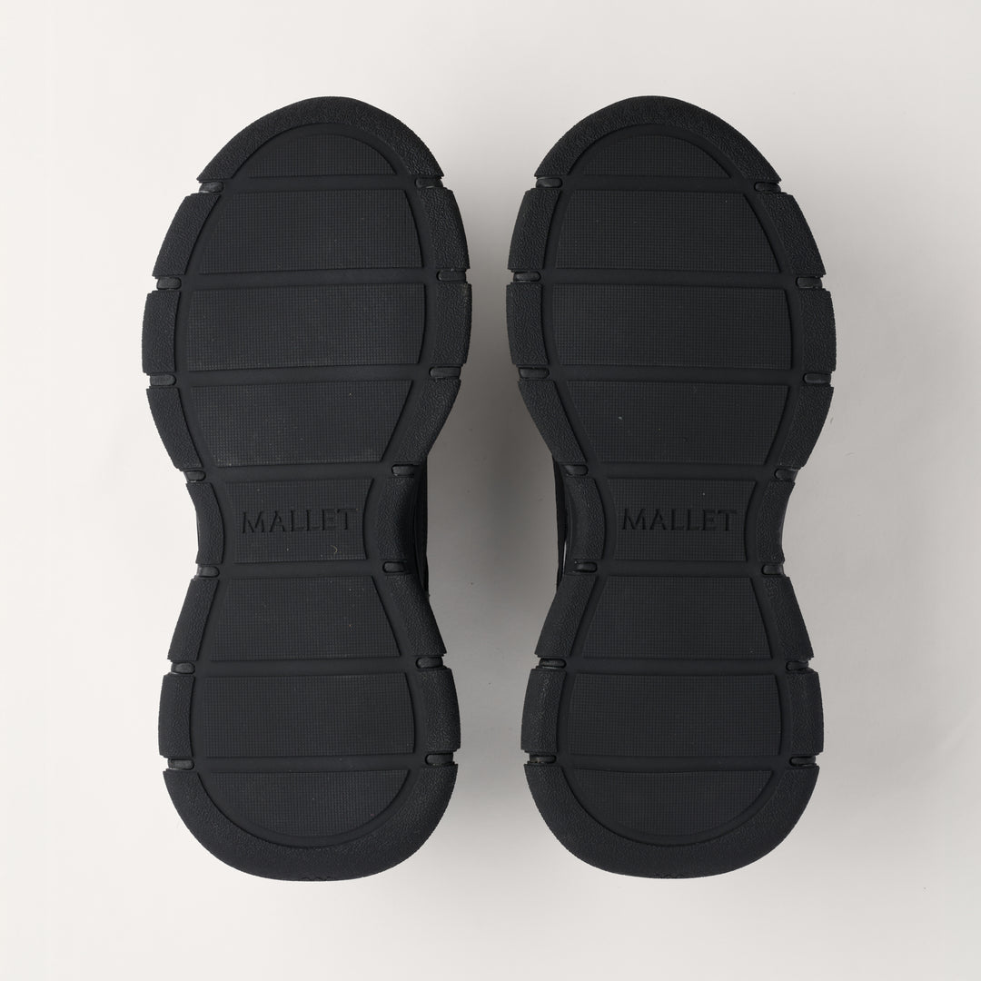 Alton Triple Black