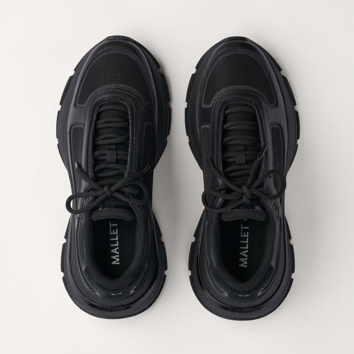 Alton Triple Black