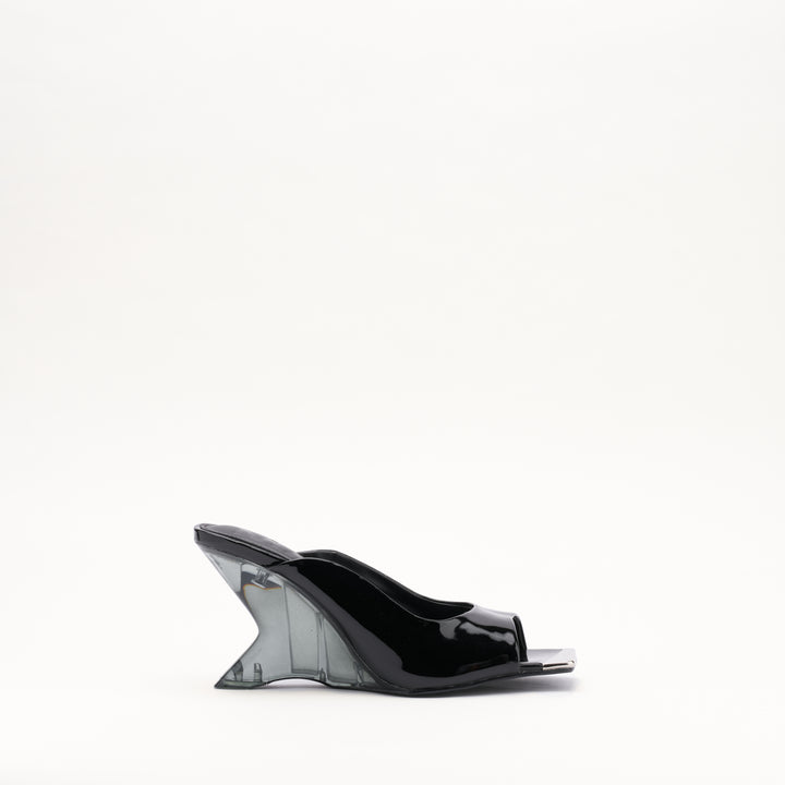 Amber Black Patent Womens