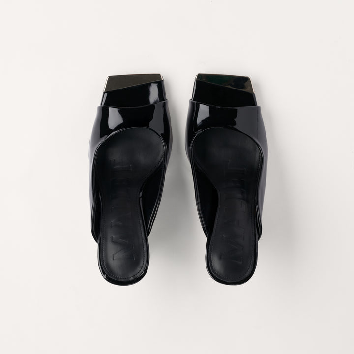 Amber Black Patent Womens